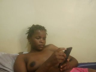 Cute-lizah's Live Webcam