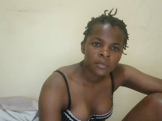 Cute-lizah's Live Webcam