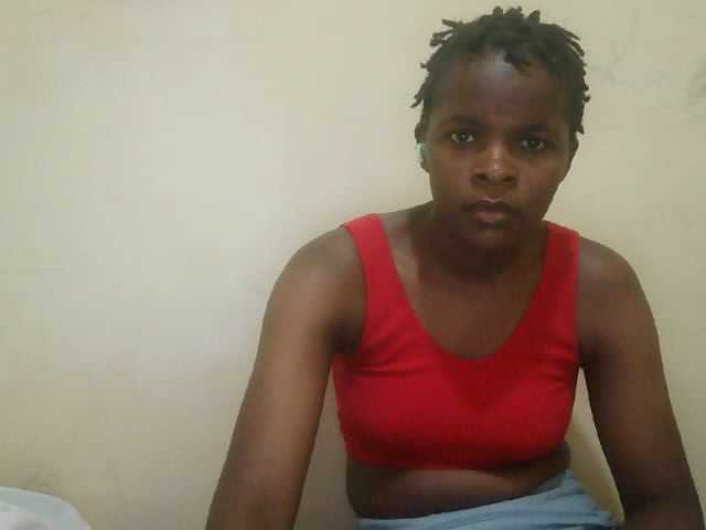 Cute-lizah live cam on BongaCams