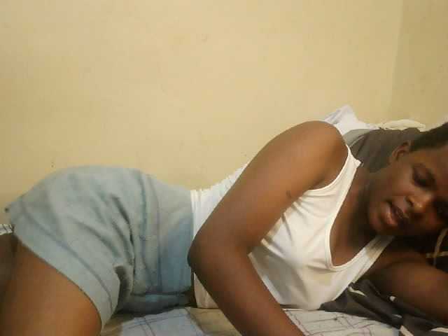 Cute-lizah live cam on BongaCams