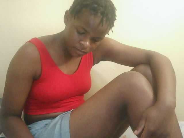 Cute-lizah live cam on BongaCams
