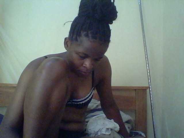 Cute-lizah live cam on BongaCams