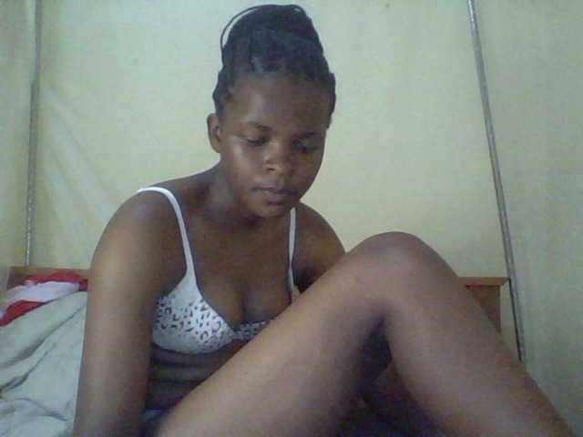 Cute-lizah live cam on BongaCams