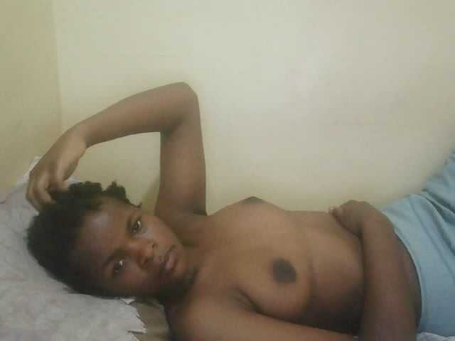 Cute-lizah live cam on BongaCams