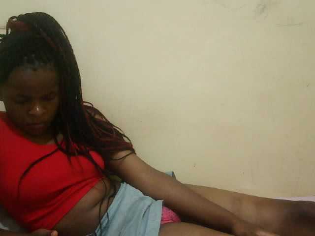 Cute-lizah live cam on BongaCams