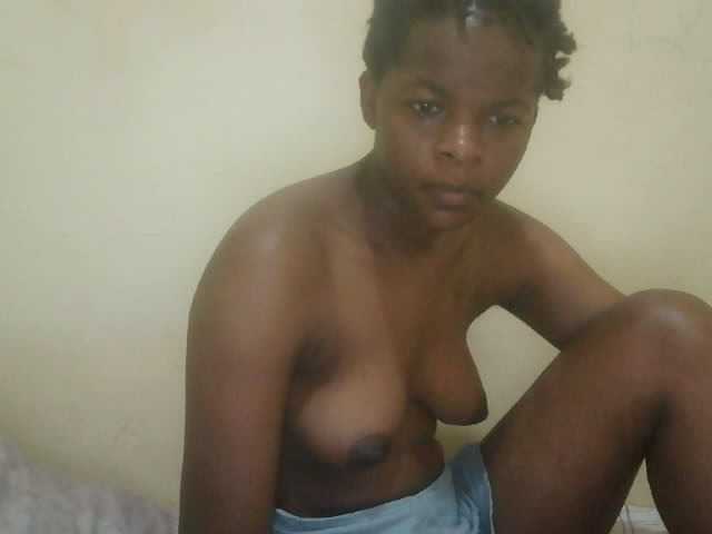 Cute-lizah live cam on BongaCams