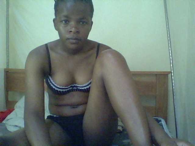Cute-lizah live cam on BongaCams