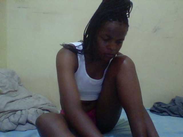 Cute-lizah live cam on BongaCams