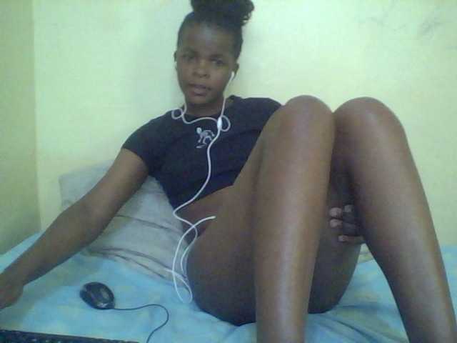 Cute-lizah live cam on BongaCams