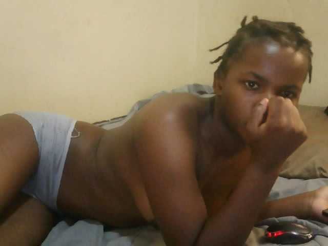 Cute-lizah live cam on BongaCams
