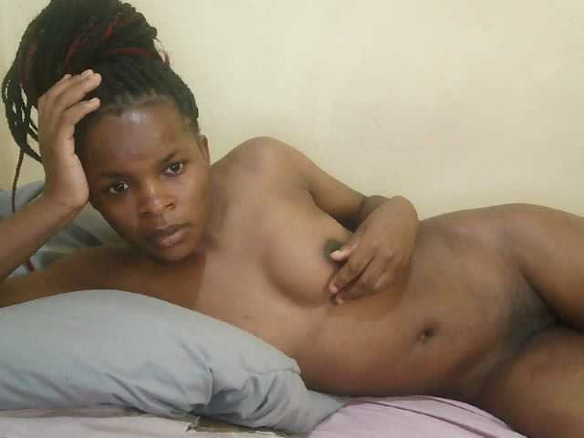 Cute-lizah live cam on BongaCams