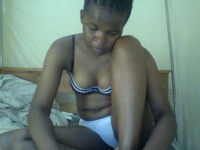 Cute-lizah live cam on BongaCams
