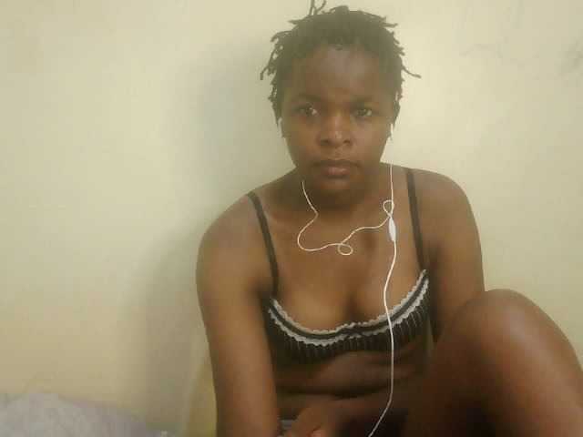 Cute-lizah live cam on BongaCams
