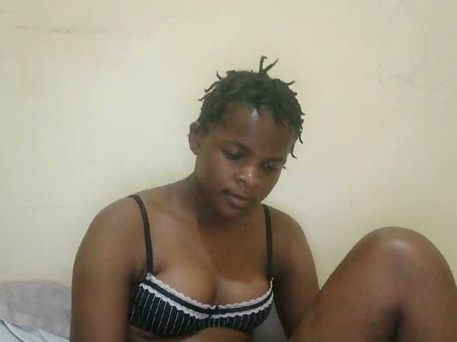 Cute-lizah live cam on BongaCams