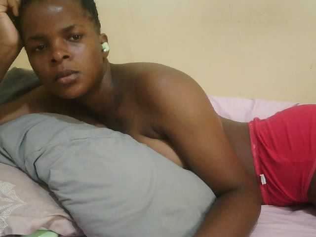 Cute-lizah live cam on BongaCams