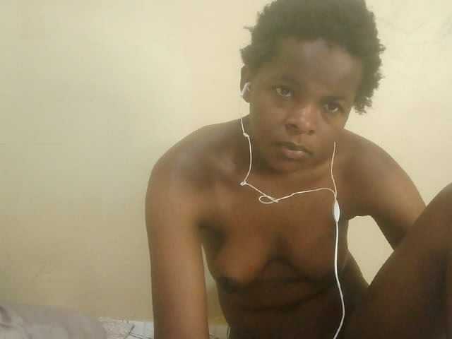 Cute-lizah live cam on BongaCams