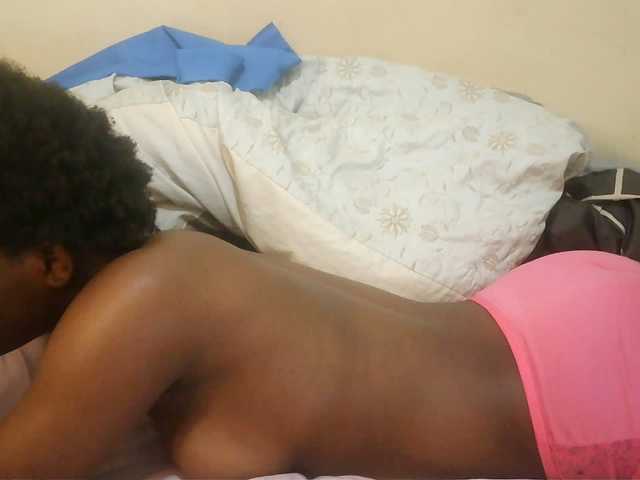 Cute-lizah live cam on BongaCams