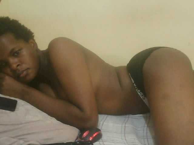 Cute-lizah live cam on BongaCams