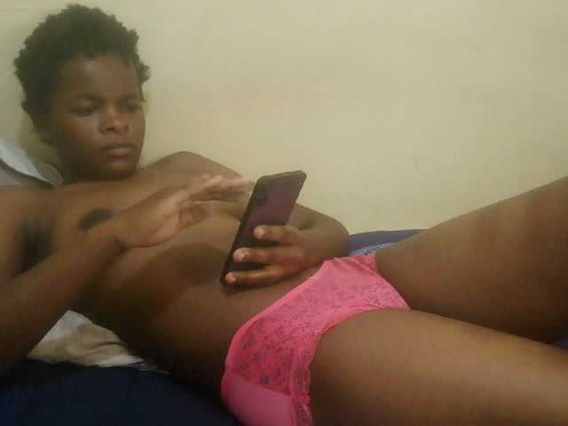 Cute-lizah live cam on BongaCams