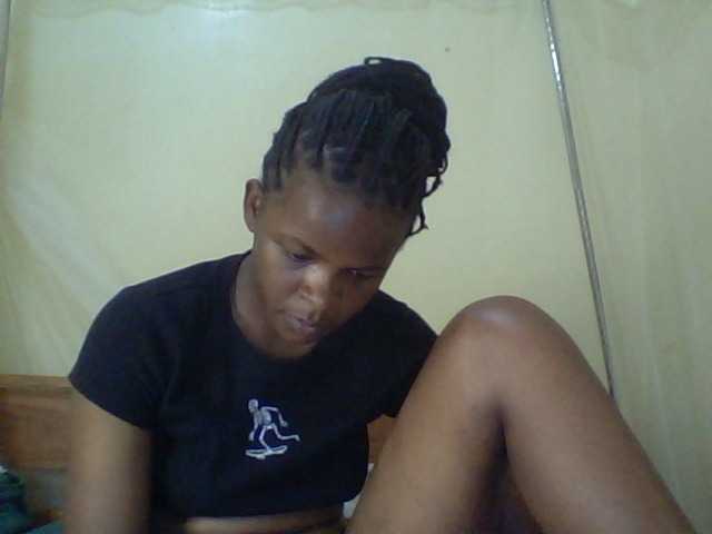 Cute-lizah live cam on BongaCams