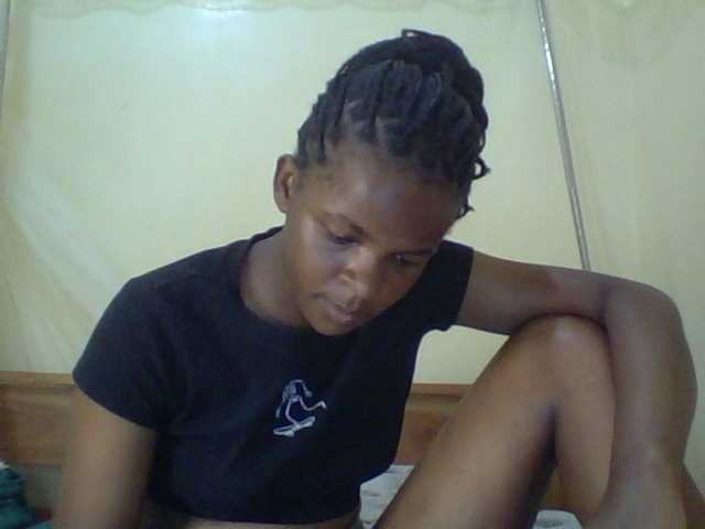 Cute-lizah live cam on BongaCams