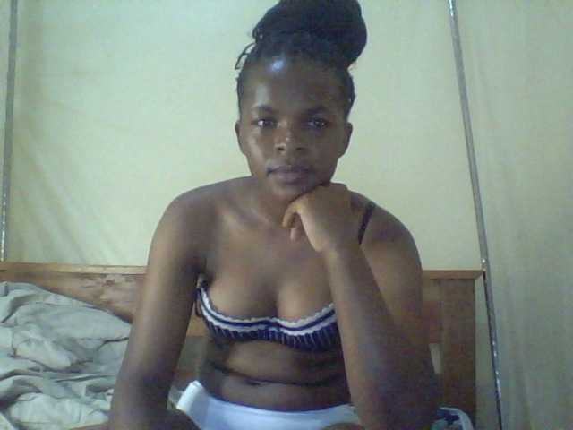 Cute-lizah live cam on BongaCams