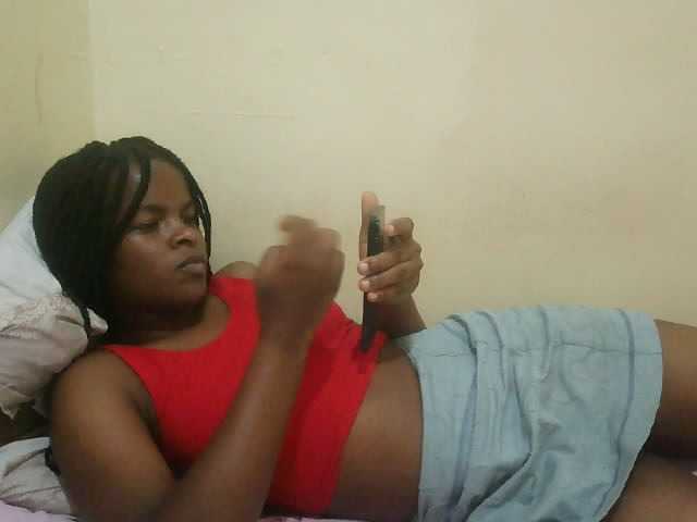 Cute-lizah live cam on BongaCams
