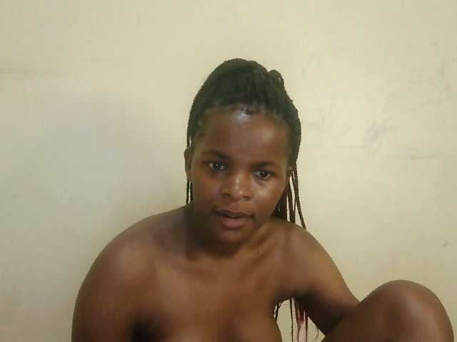 Cute-lizah live cam on BongaCams