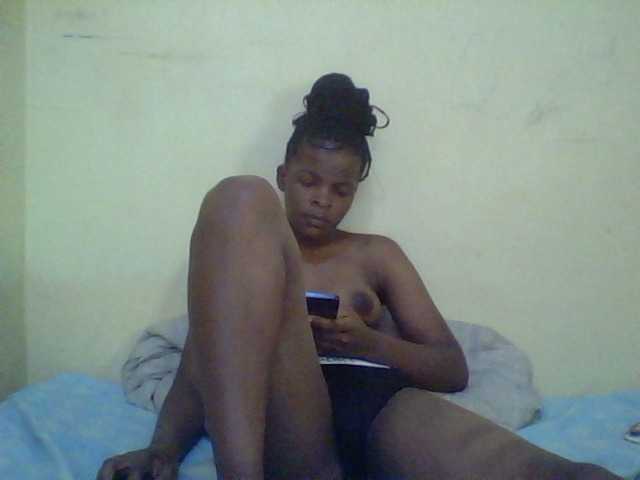 Cute-lizah live cam on BongaCams