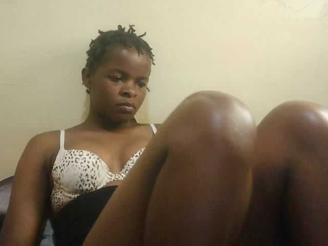 Cute-lizah live cam on BongaCams