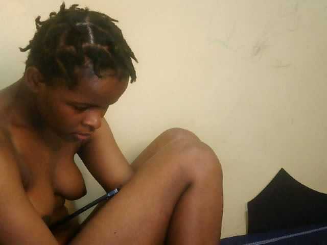 Cute-lizah live cam on BongaCams