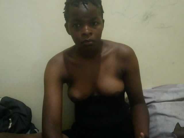 Cute-lizah live cam on BongaCams