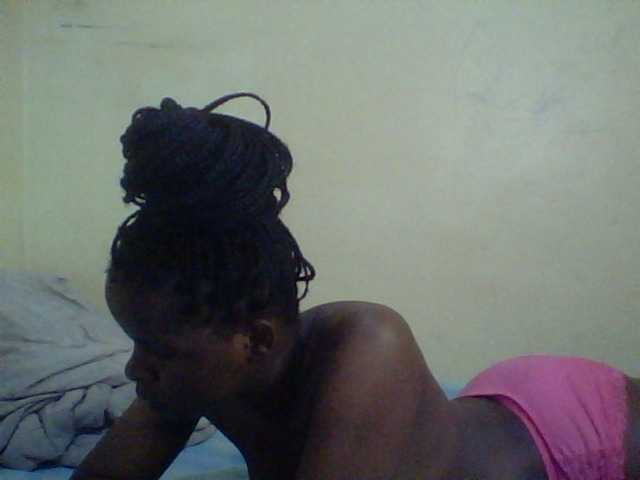 Cute-lizah live cam on BongaCams