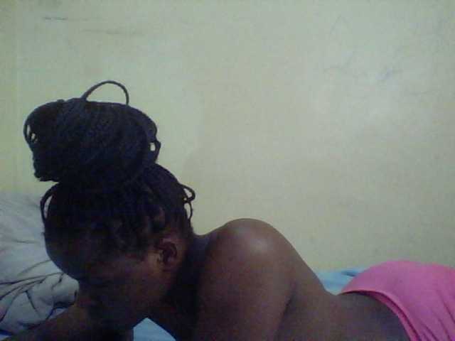 Cute-lizah live cam on BongaCams