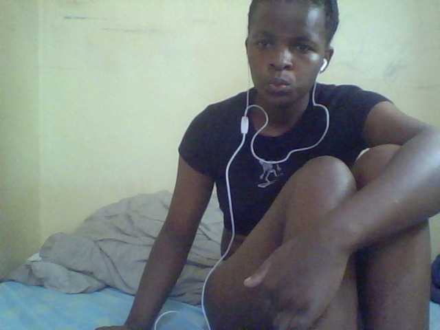 Cute-lizah live cam on BongaCams
