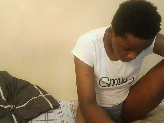 Cute-lizah live cam on BongaCams