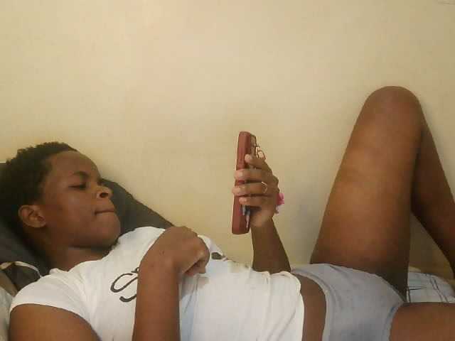 Cute-lizah live cam on BongaCams