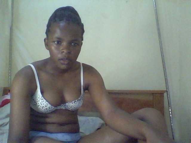 Cute-lizah live cam on BongaCams