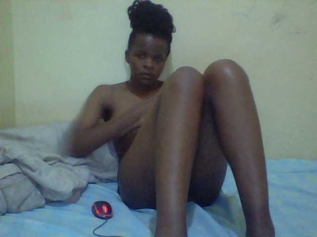 Cute-lizah live cam on BongaCams