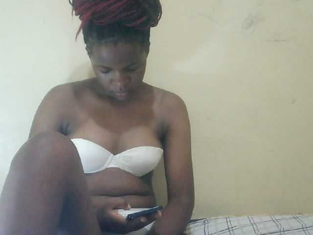 Cute-lizah live cam on BongaCams