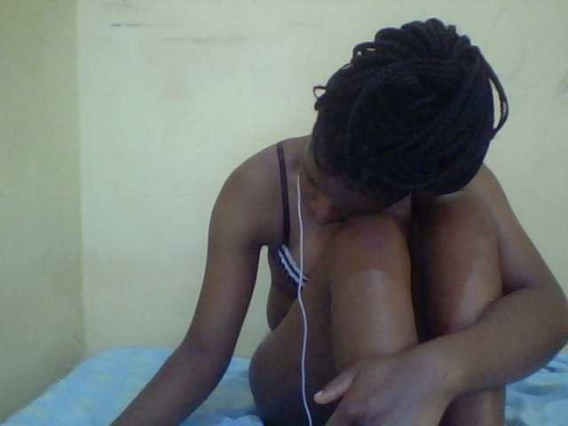 Cute-lizah live cam on BongaCams