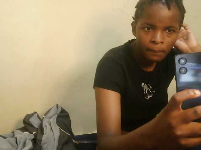 Cute-lizah live cam on BongaCams