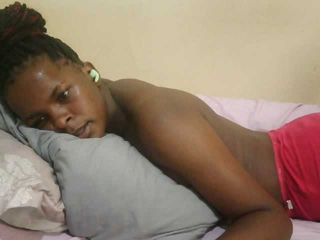 Cute-lizah live cam on BongaCams