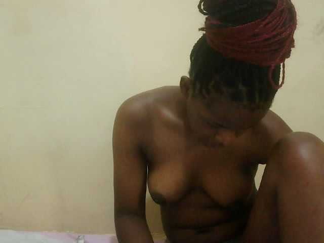 Cute-lizah live cam on BongaCams