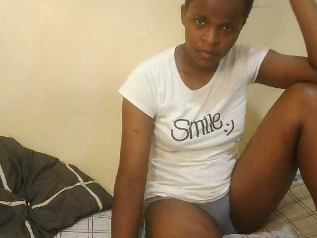 Cute-lizah live cam on BongaCams