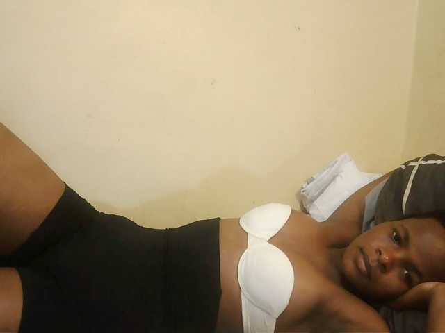Cute-lizah live cam on BongaCams