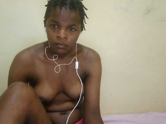 Cute-lizah live cam on BongaCams