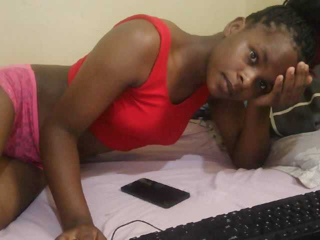 Cute-lizah live cam on BongaCams