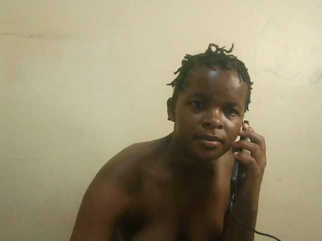 Cute-lizah live cam on BongaCams