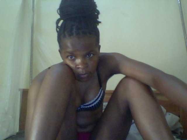 Cute-lizah live cam on BongaCams